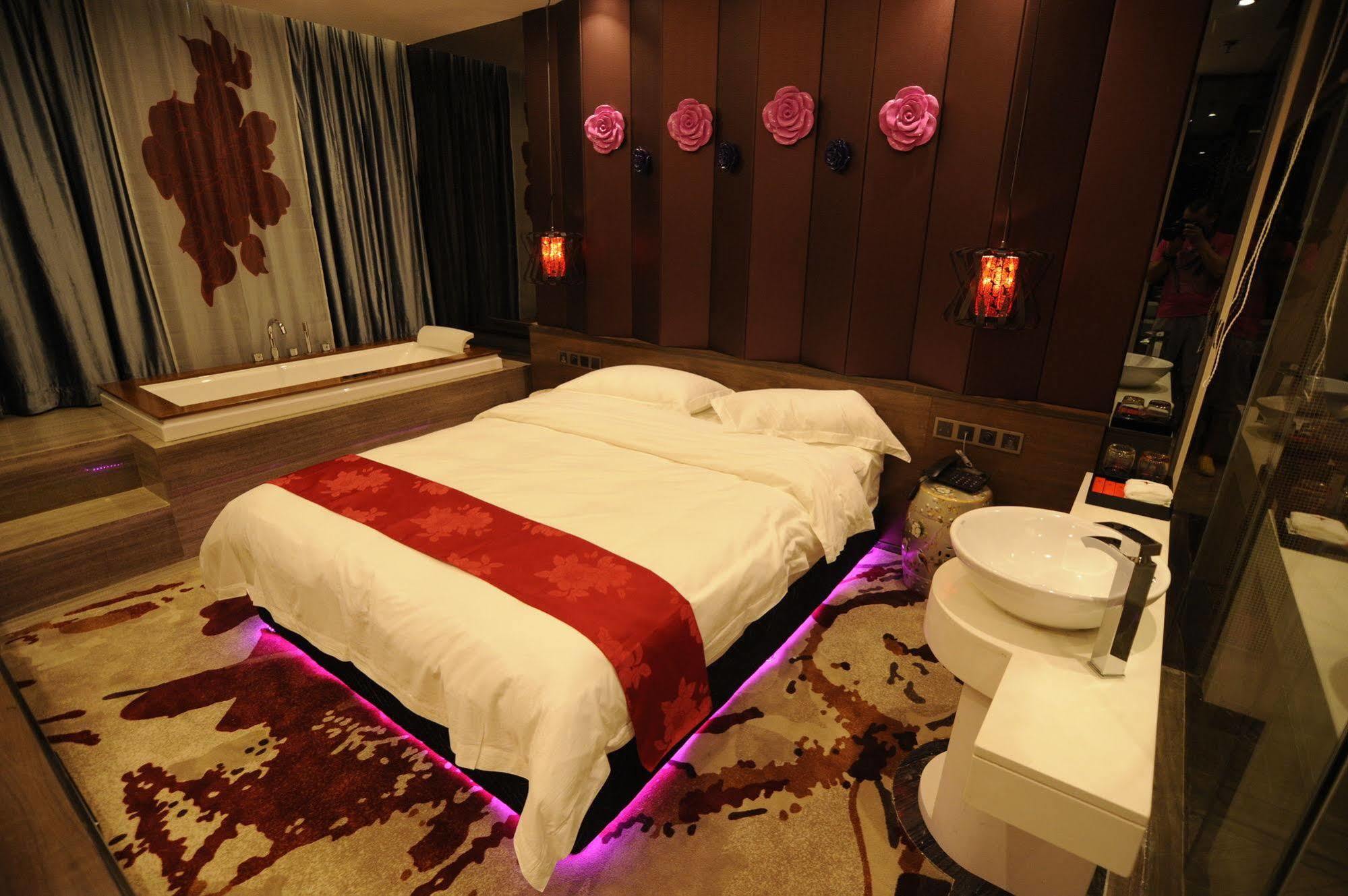Secret Garden Hotel Guangzhou Exterior photo